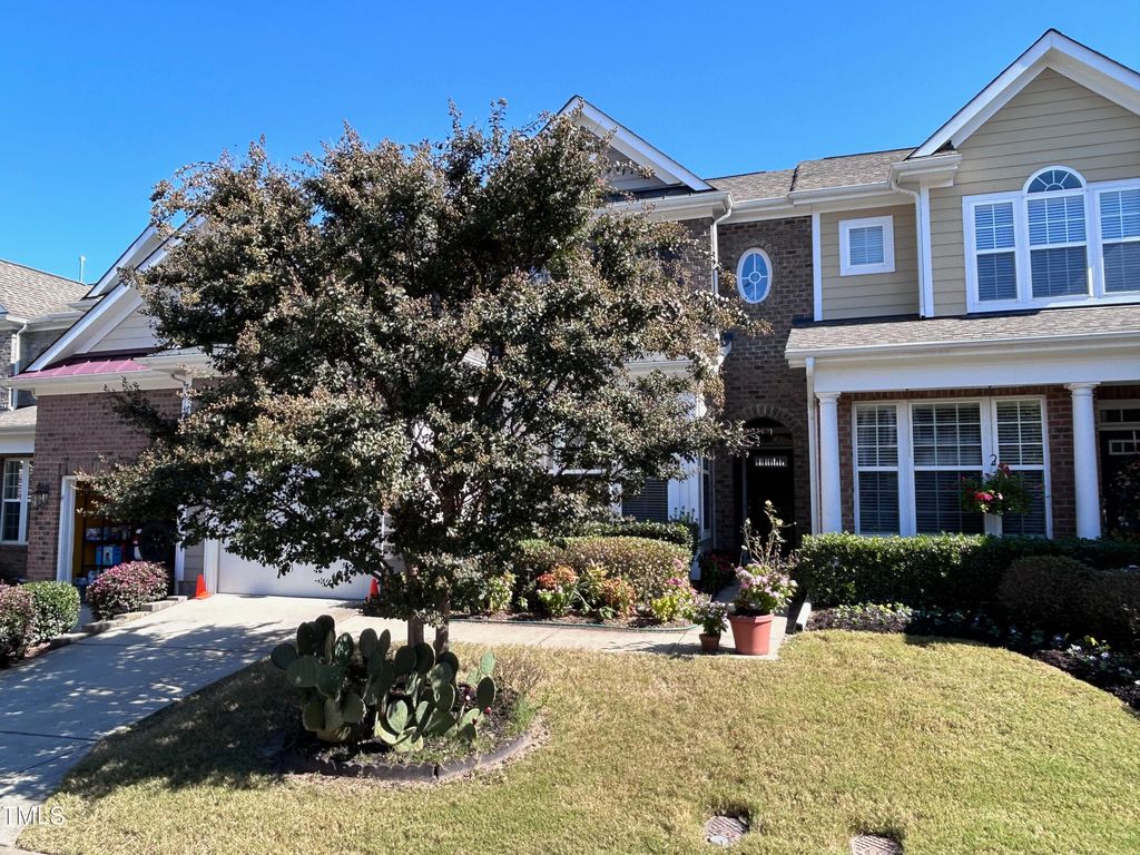 listing image 0