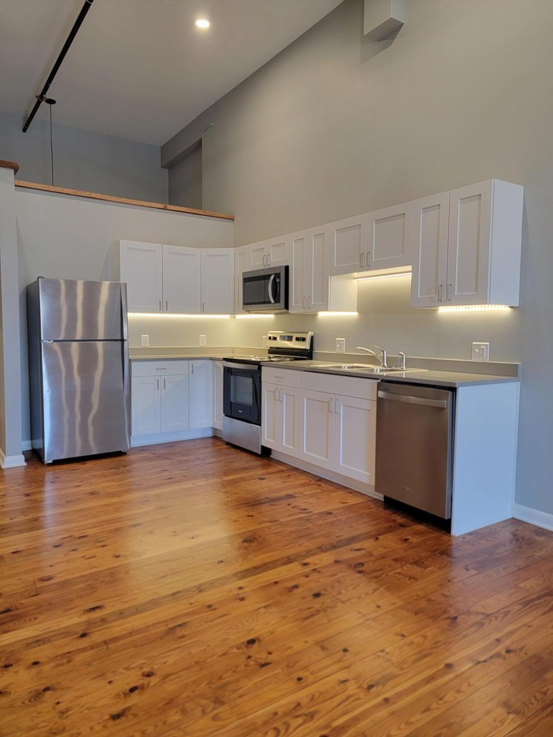 112 N Birch Avenue Apt 2C