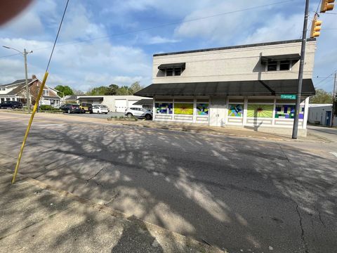 602 S Garnett Street Henderson NC 27536