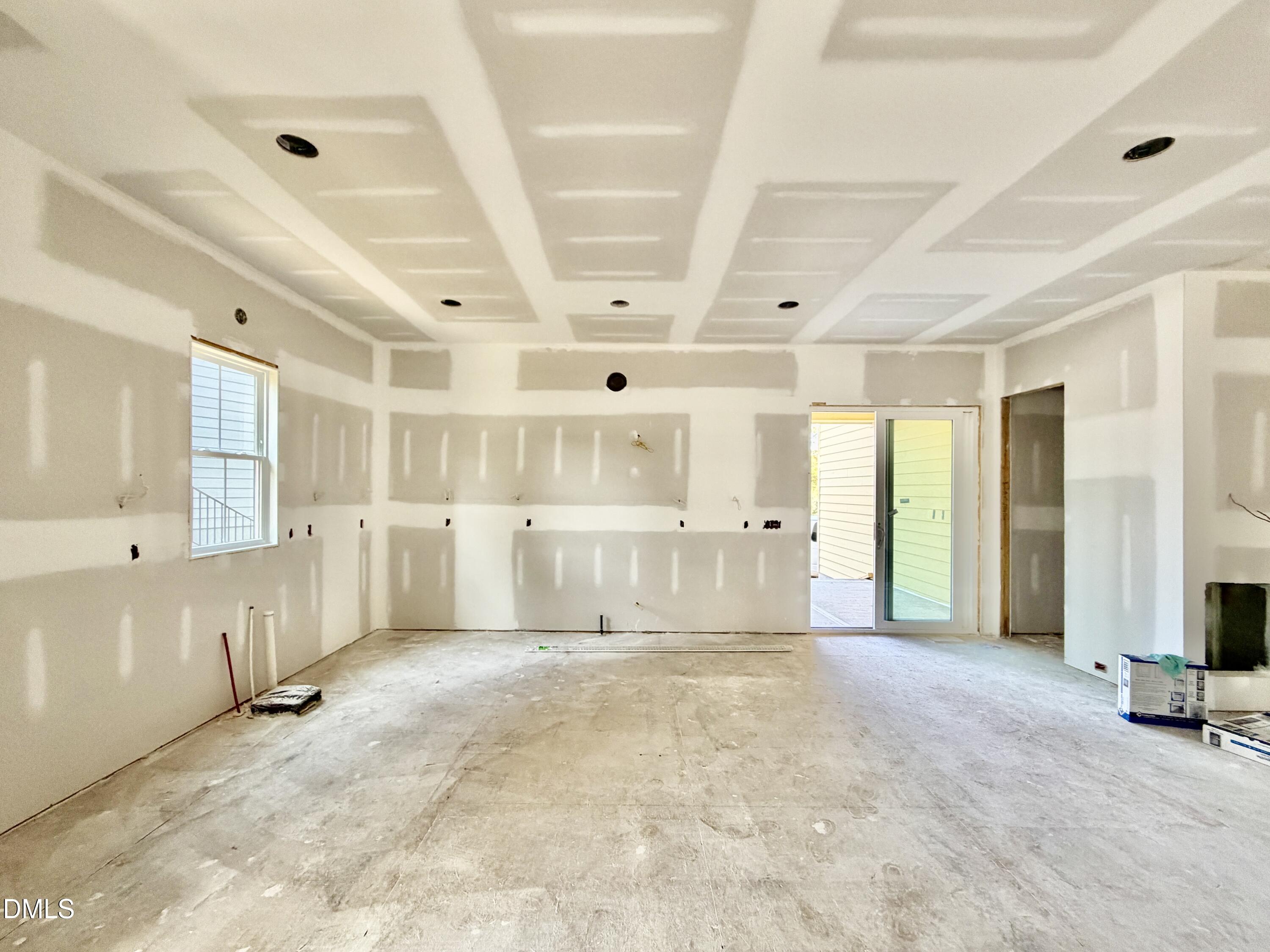 3825 Coach Lantern Avenue