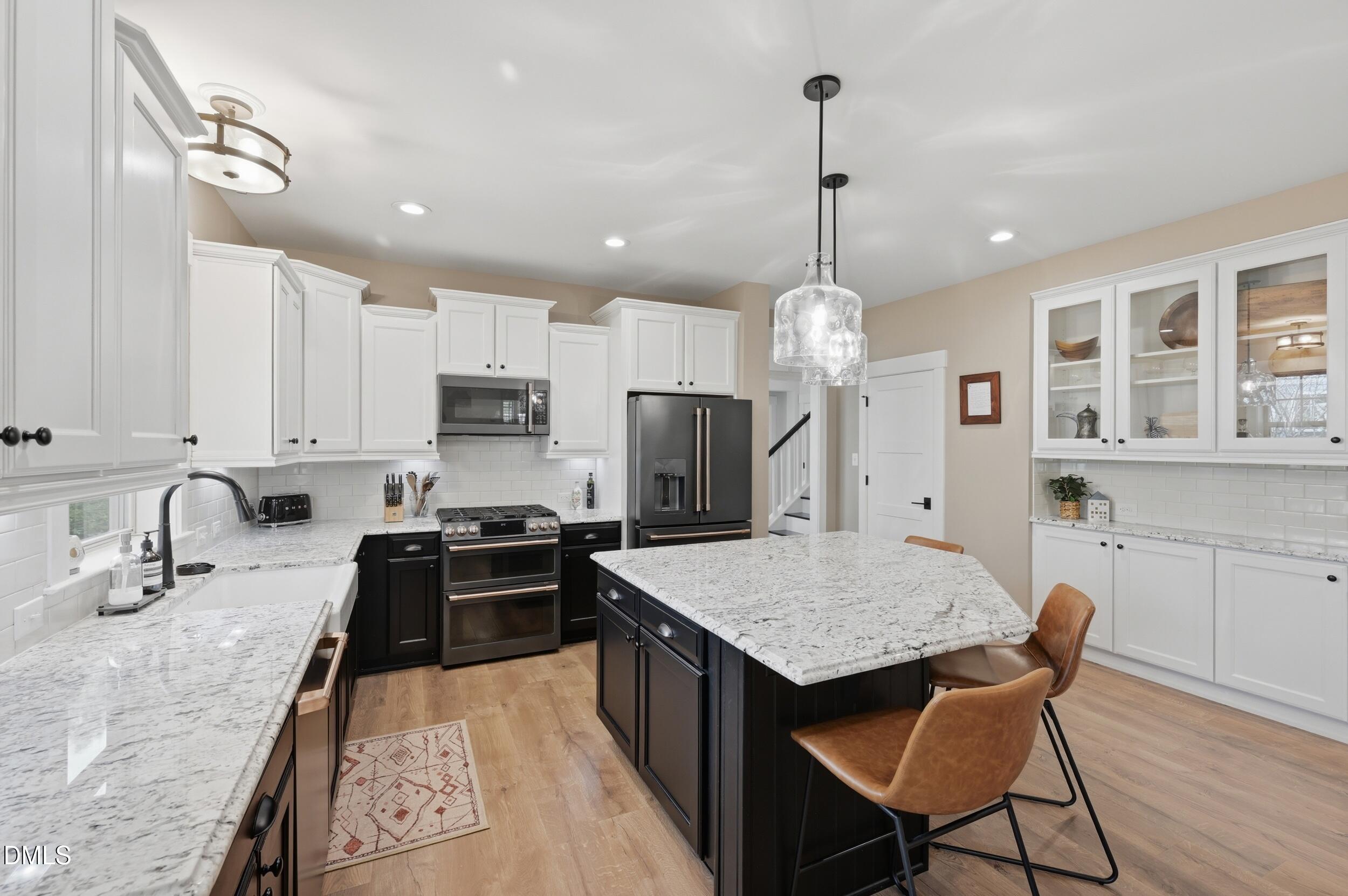 1564 Great Ridge Parkway