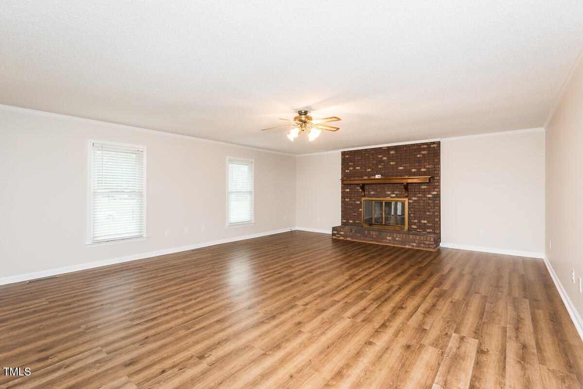 201 E Laramie Drive
