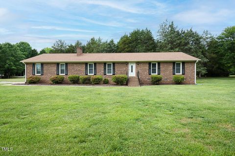 201 E Laramie Drive Mebane NC 27302