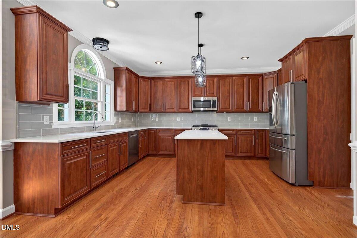 5523 Linkside Court