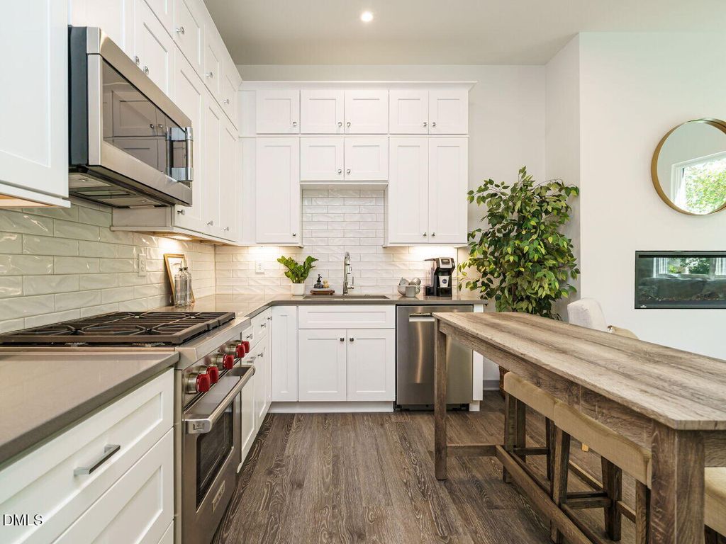 Photo of 1527 Havenmont Court, Raleigh, NC 27608 (MLS # 10139236)