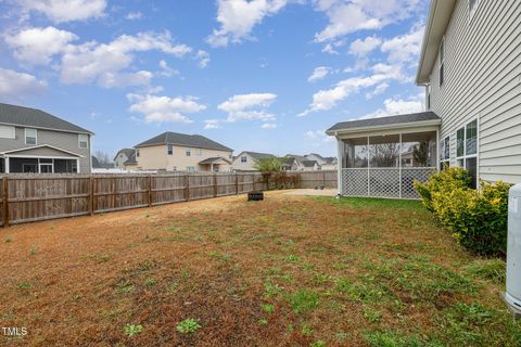 A home in Raeford