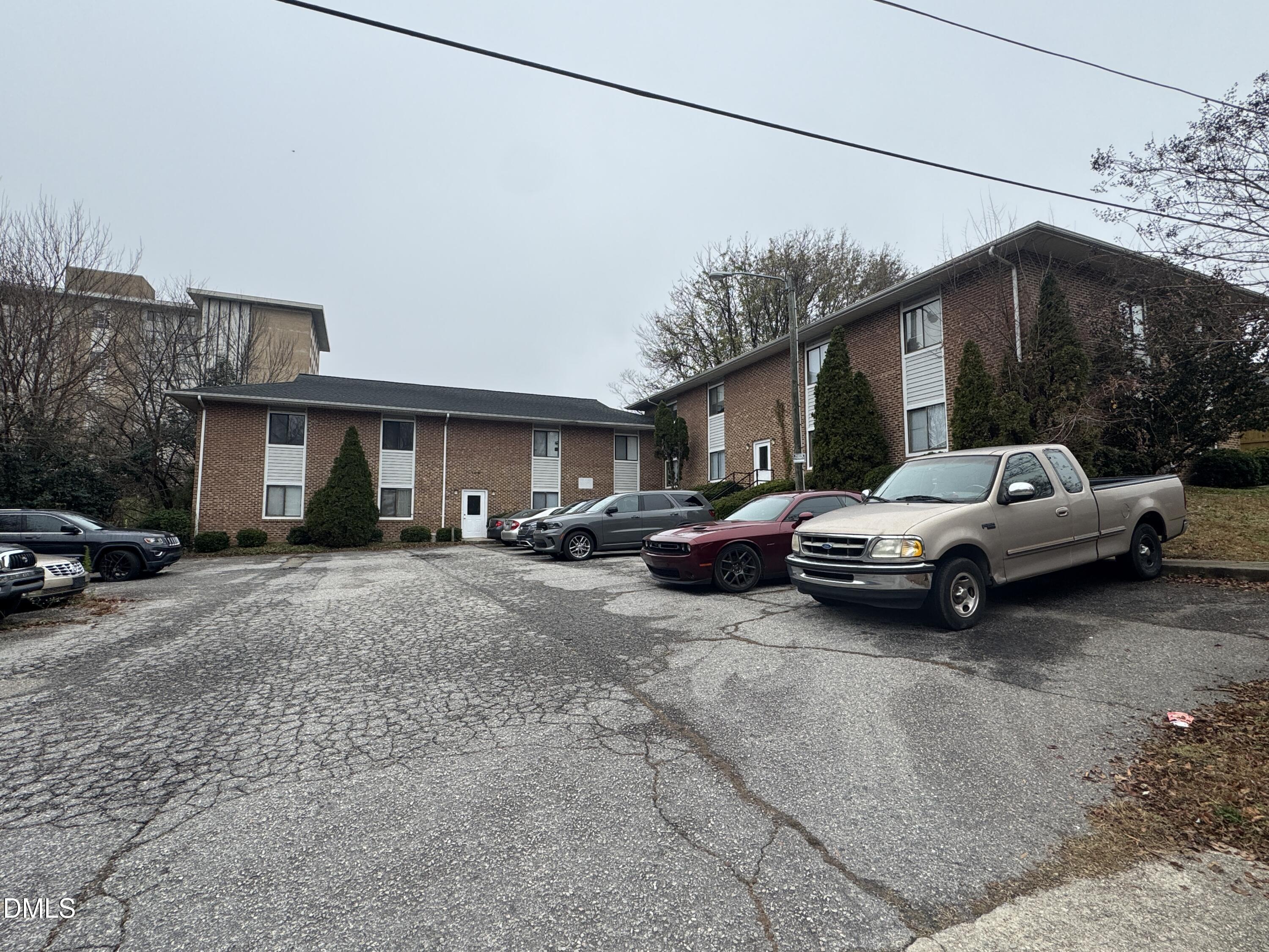 708 Ellington Street