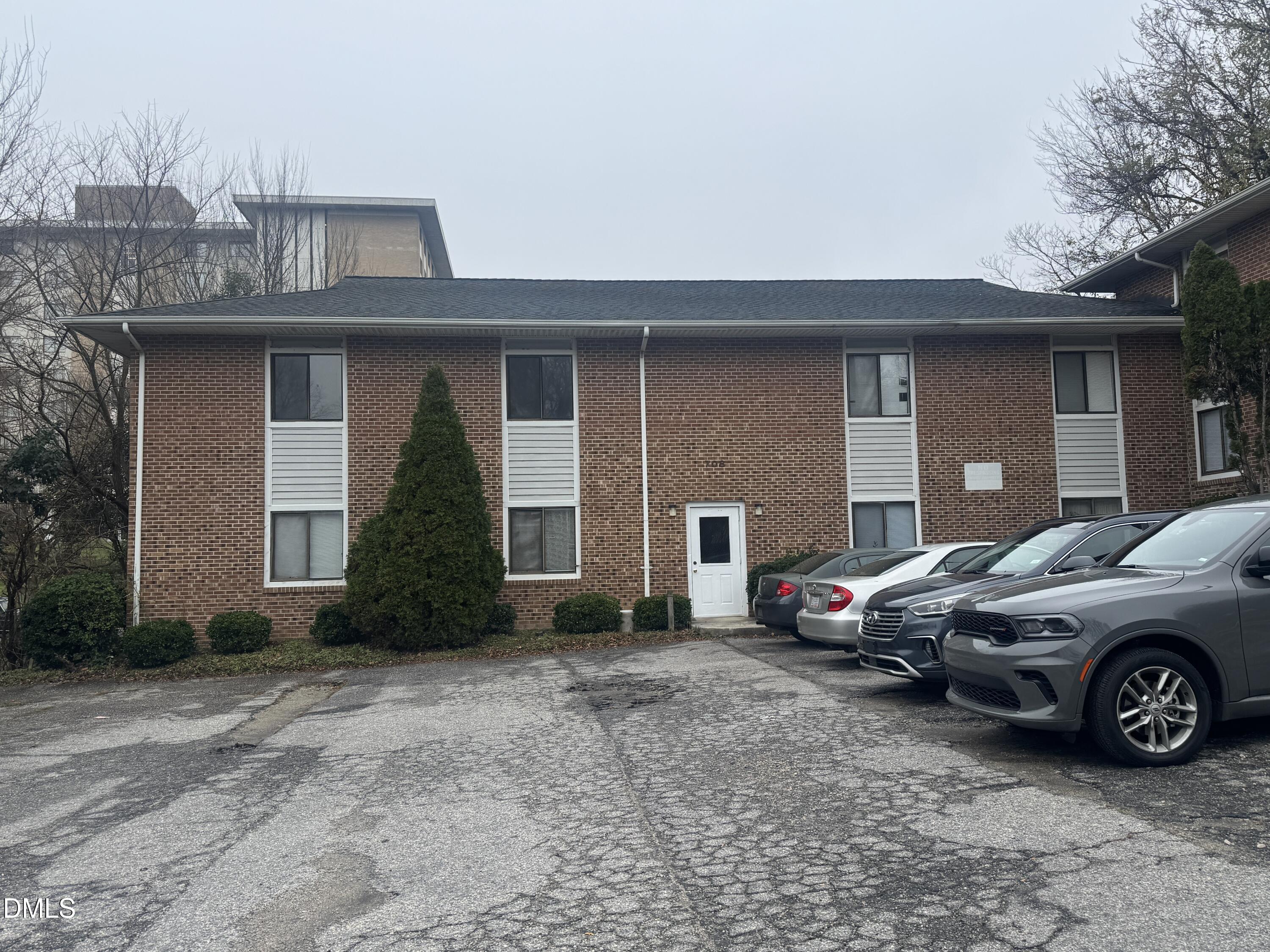 708 Ellington Street