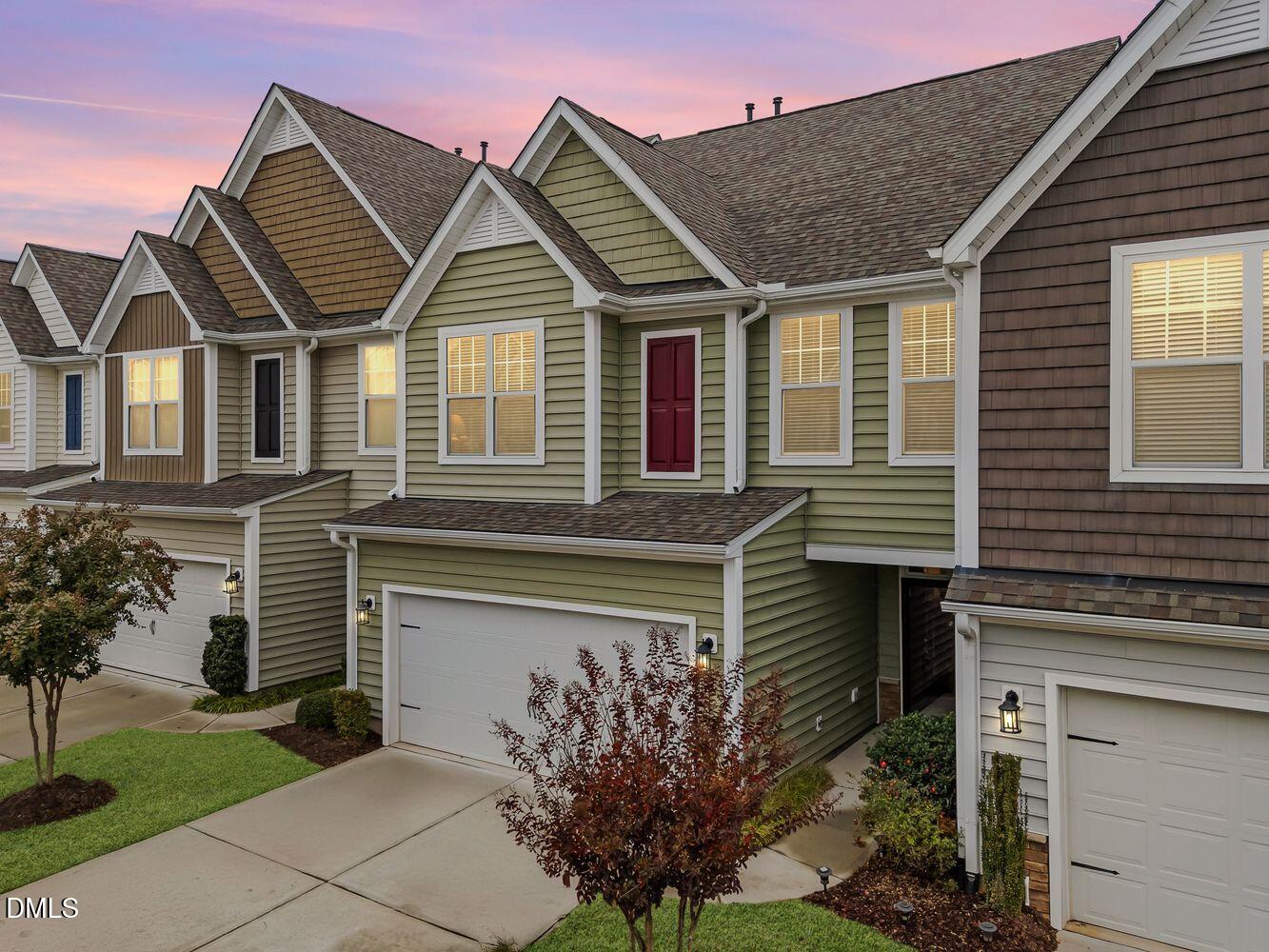 324 Acorn Hollow Place