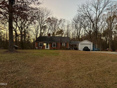 1646 Sandy Cross Road Burlington NC 27217