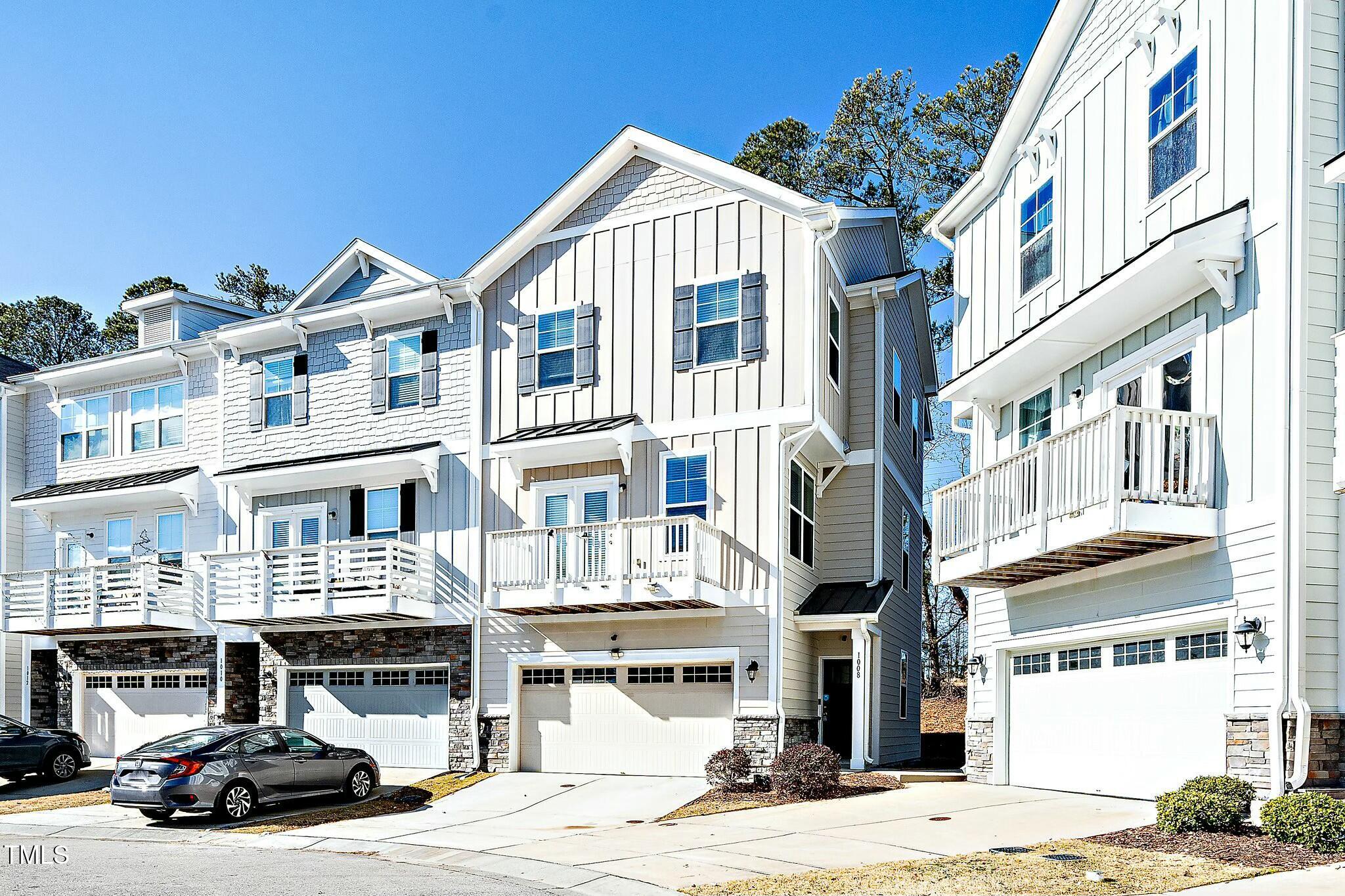 1008 Diamond Dove Lane