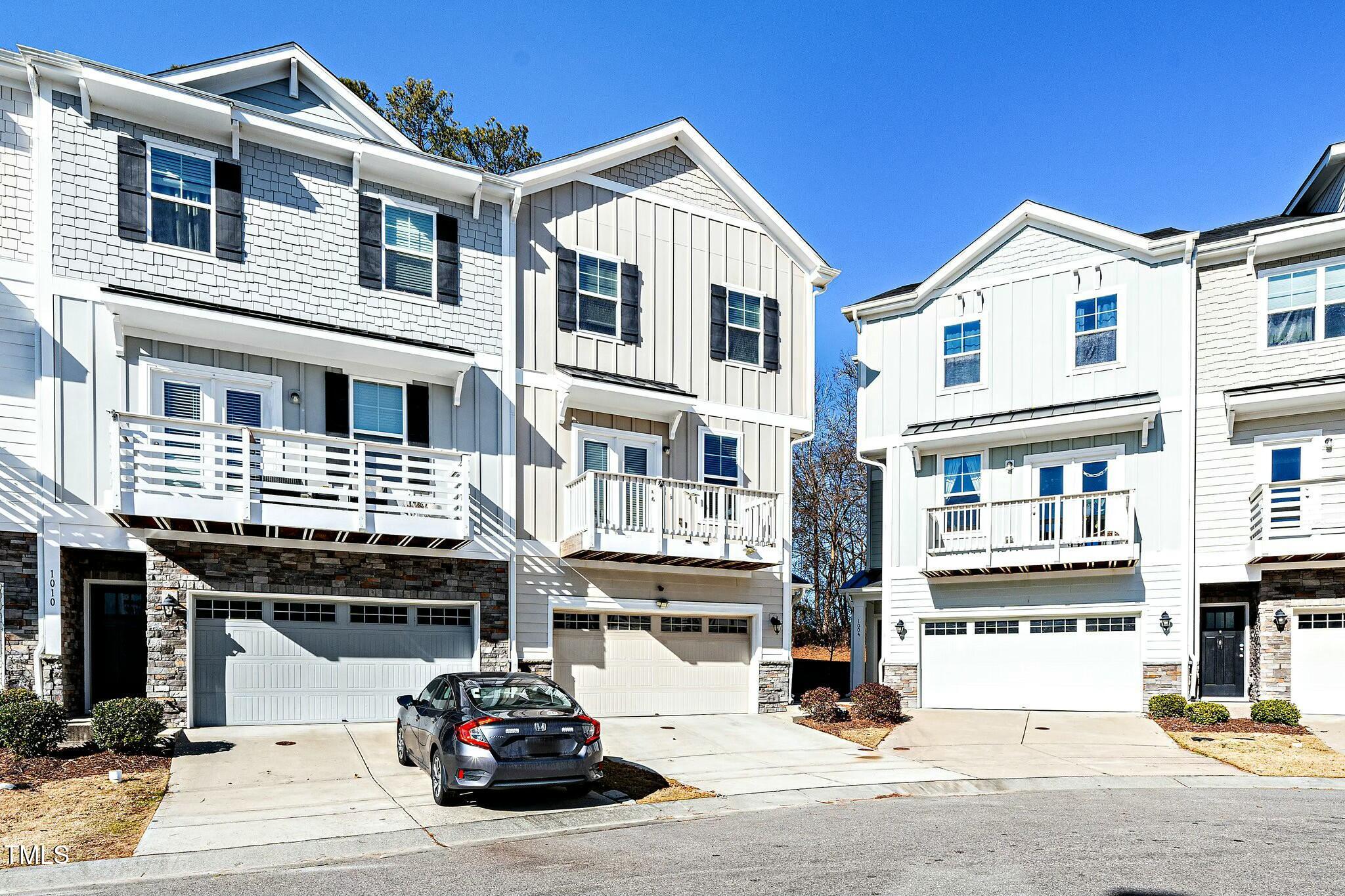 1008 Diamond Dove Lane