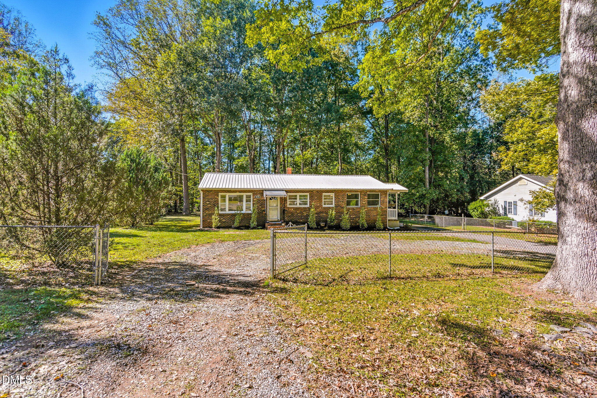 518 Buttonwood Drive