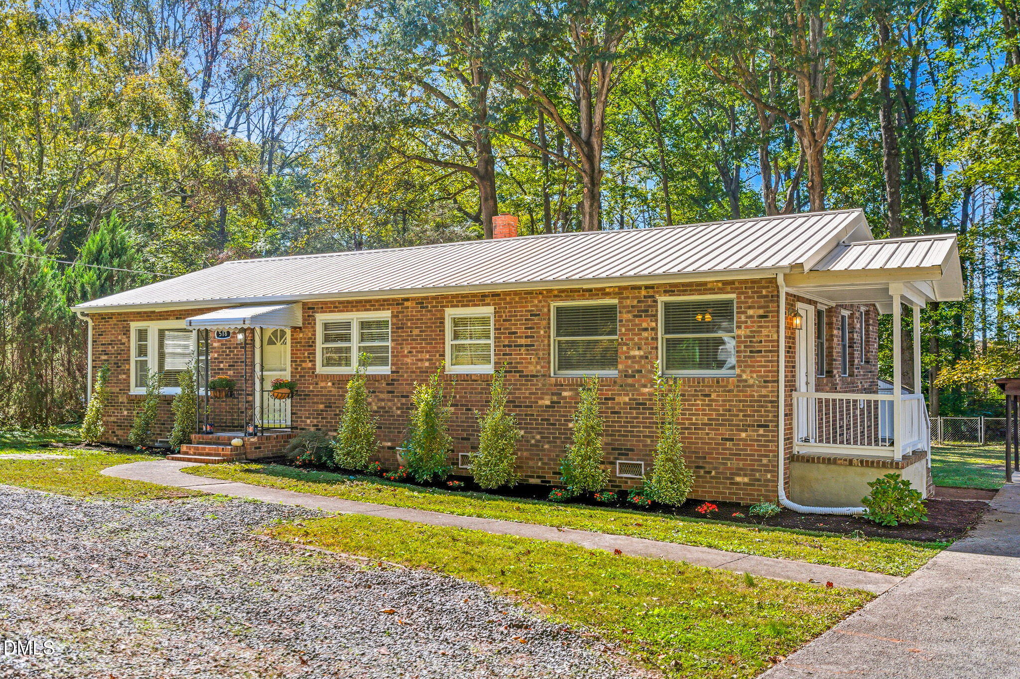 518 Buttonwood Drive