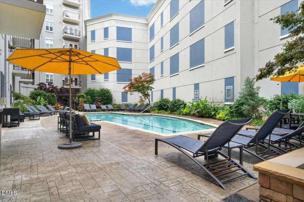 222 Glenwood Avenue Unit 212
