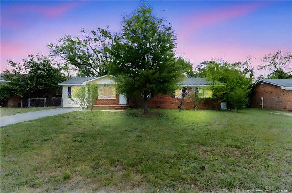 1715 Grandview Drive
