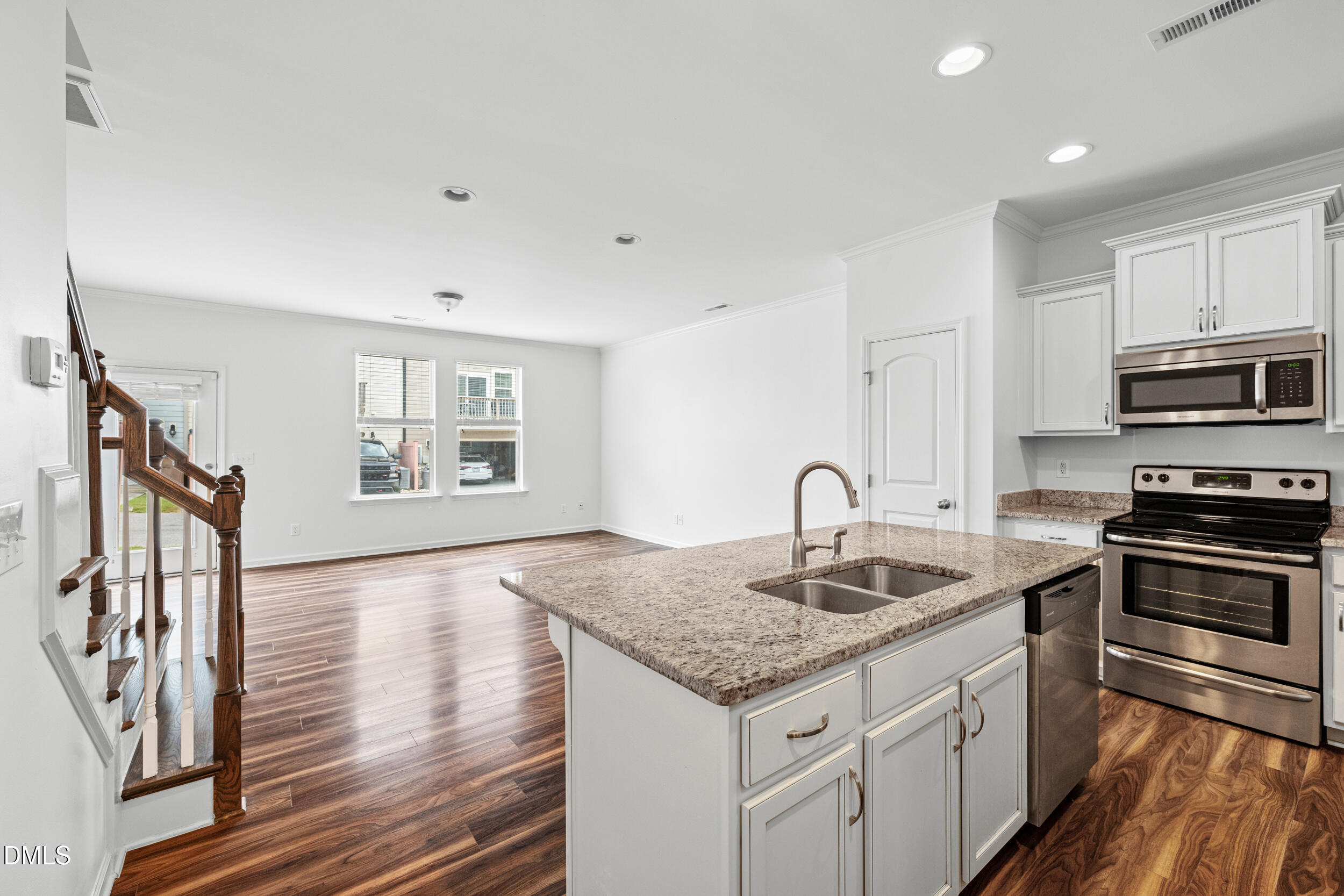 506 Oak Forest View Lane