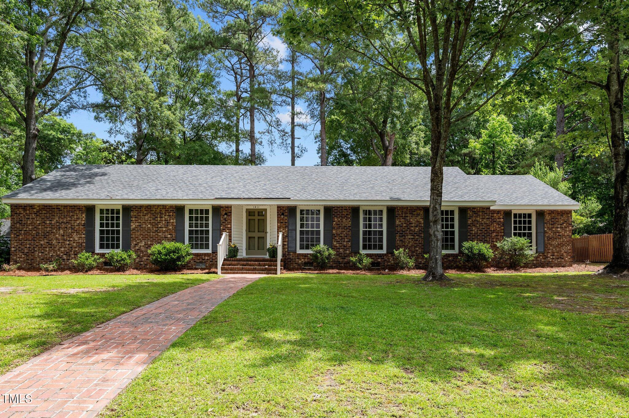 1411 Captains Road