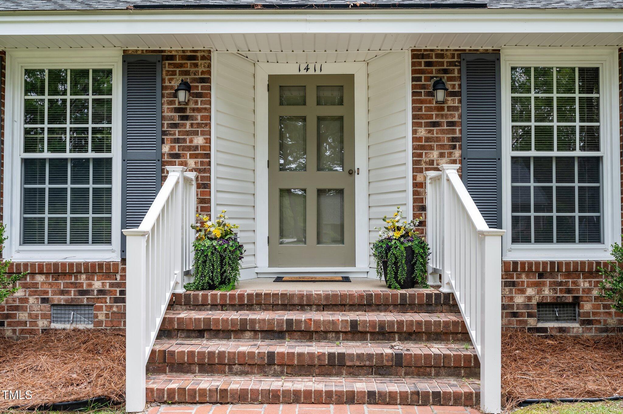 1411 Captains Road