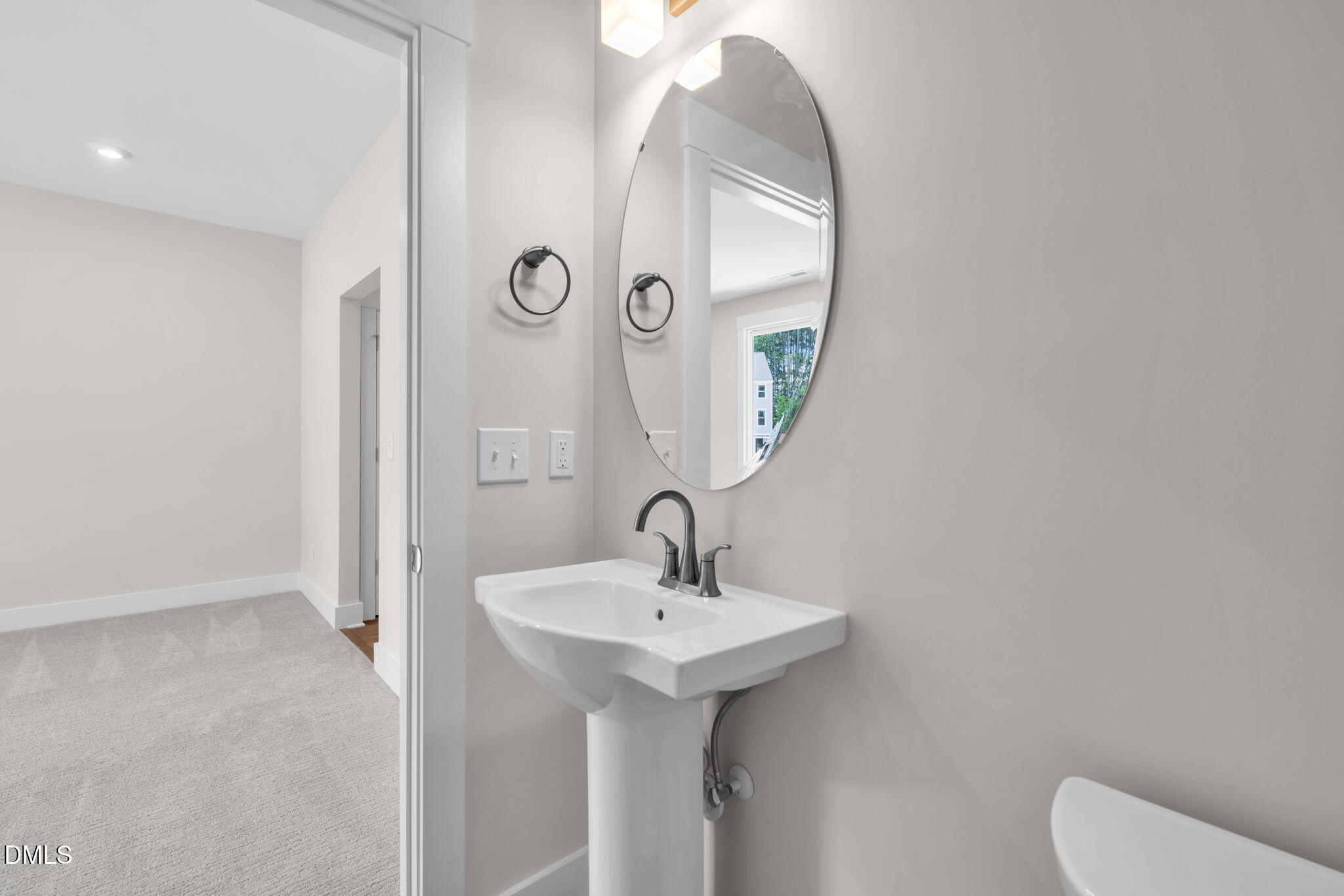 1013 Blackthorn Lane