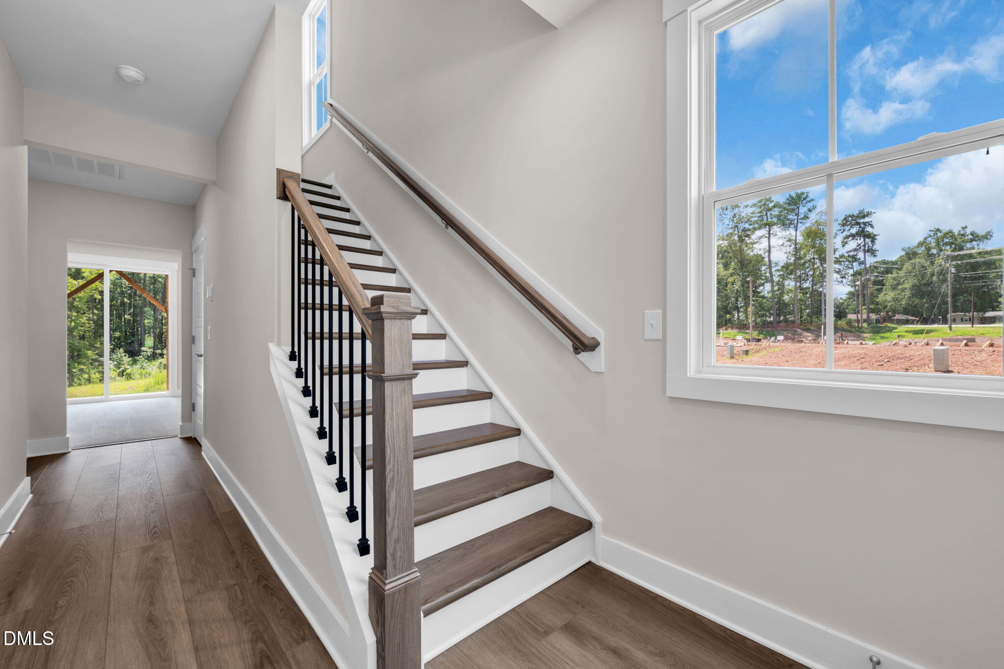 1013 Blackthorn Lane