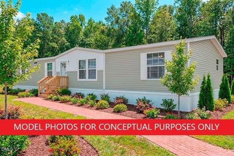 Photo of 4845 Monticello Avenue, Hope Mills, NC 28348 (MLS # 10159410)
