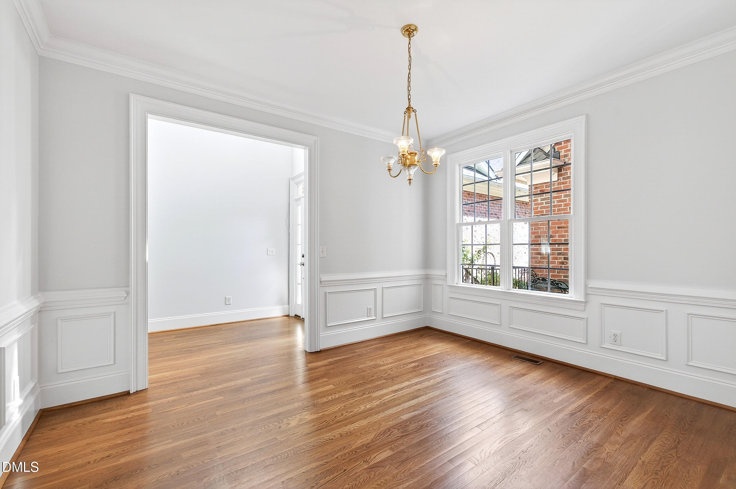 816 Running Brook Trail