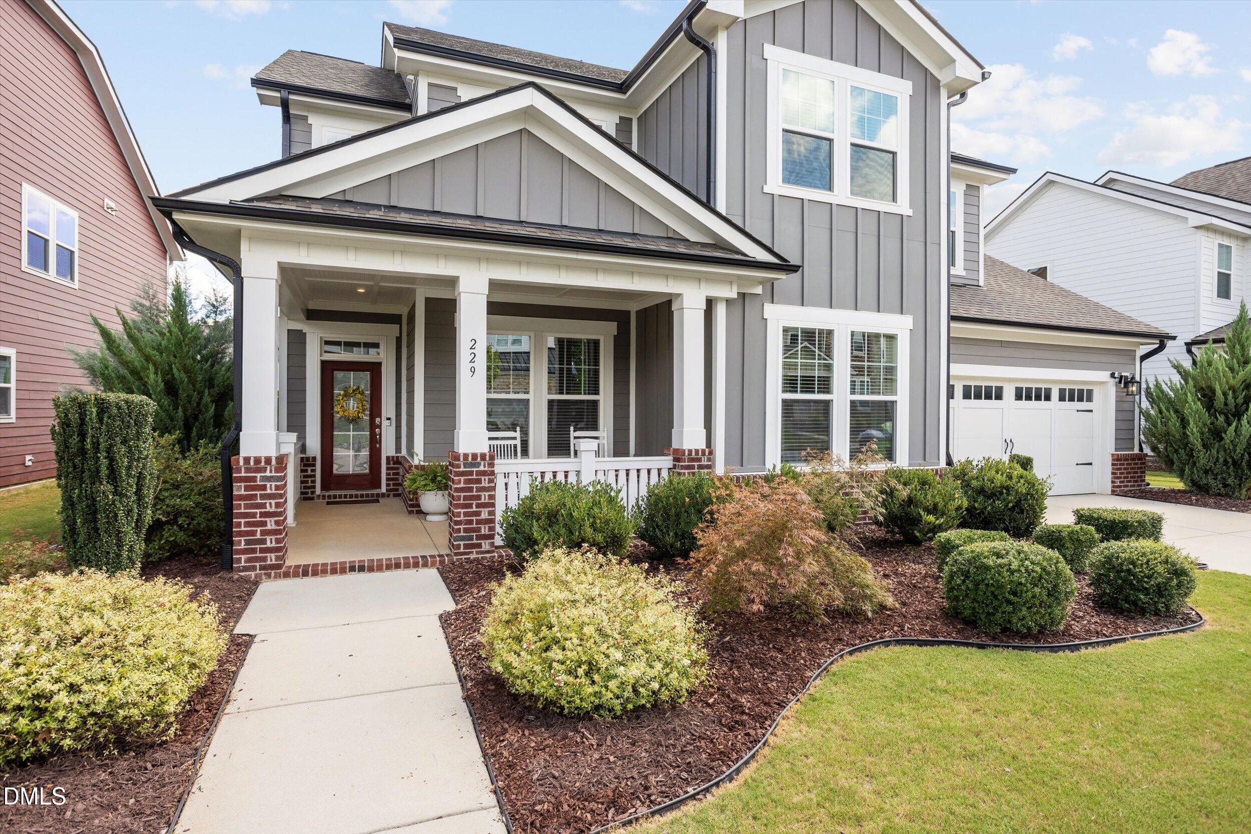 229 Sweetbriar Rose Court