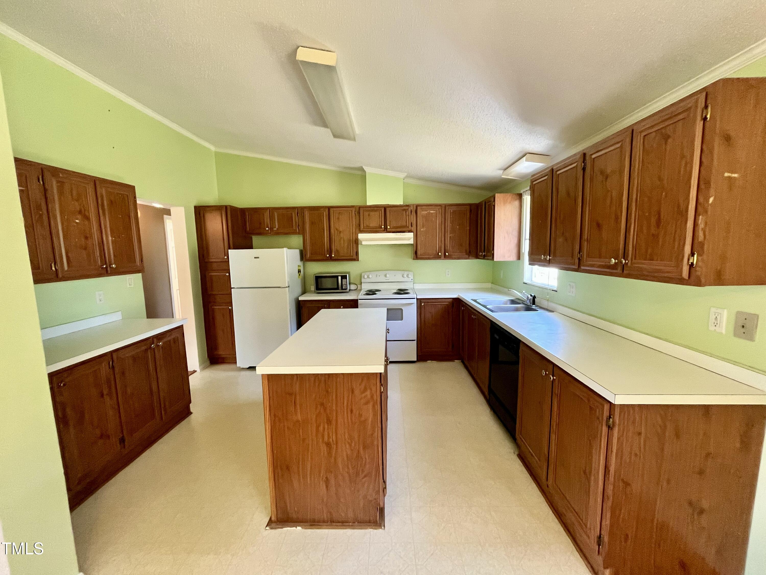 8516 Wayfair Court
