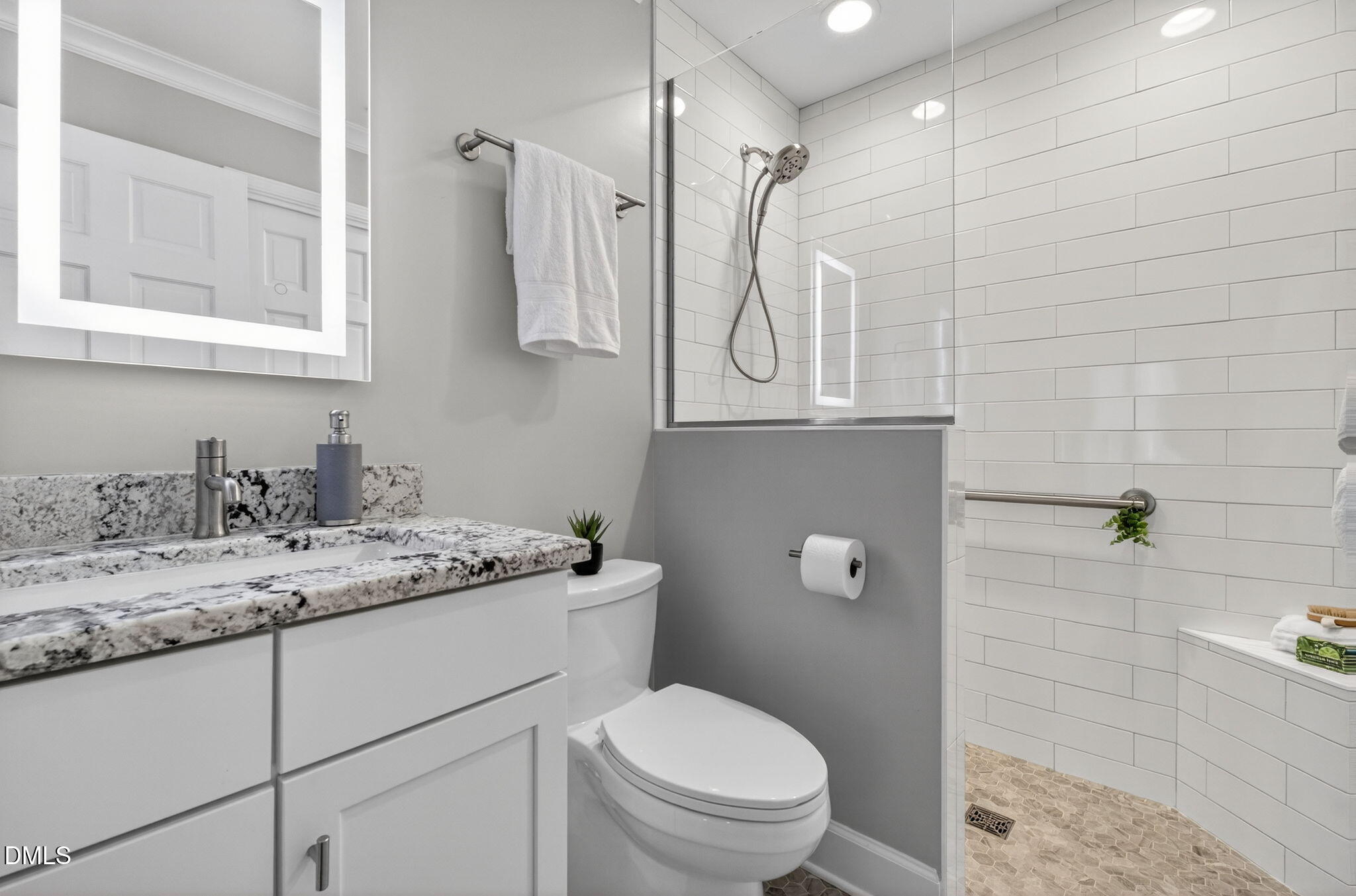 Raleigh, North Carolina, 27609, United States, 4 Bedrooms Bedrooms, ,4 BathroomsBathrooms,Residential,Active,2035076