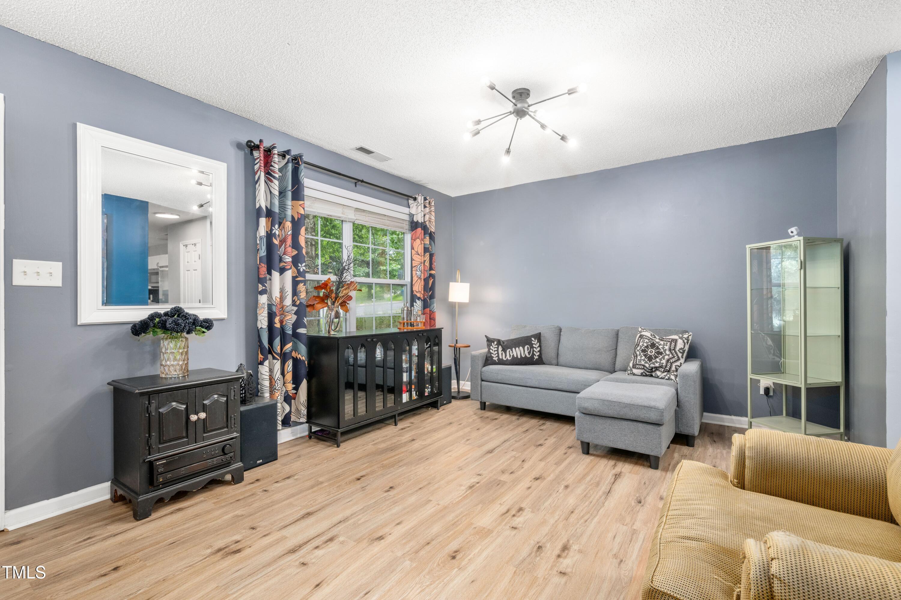 2808 Maple Ridge Drive