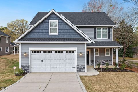 Photo of 505 Martine Road, Fayetteville, NC 28305 (MLS # 10153216)