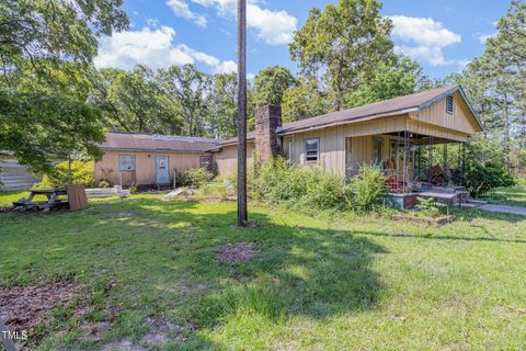 Single Family Residence in Aberdeen NC 495 Horseshoe Road.jpg