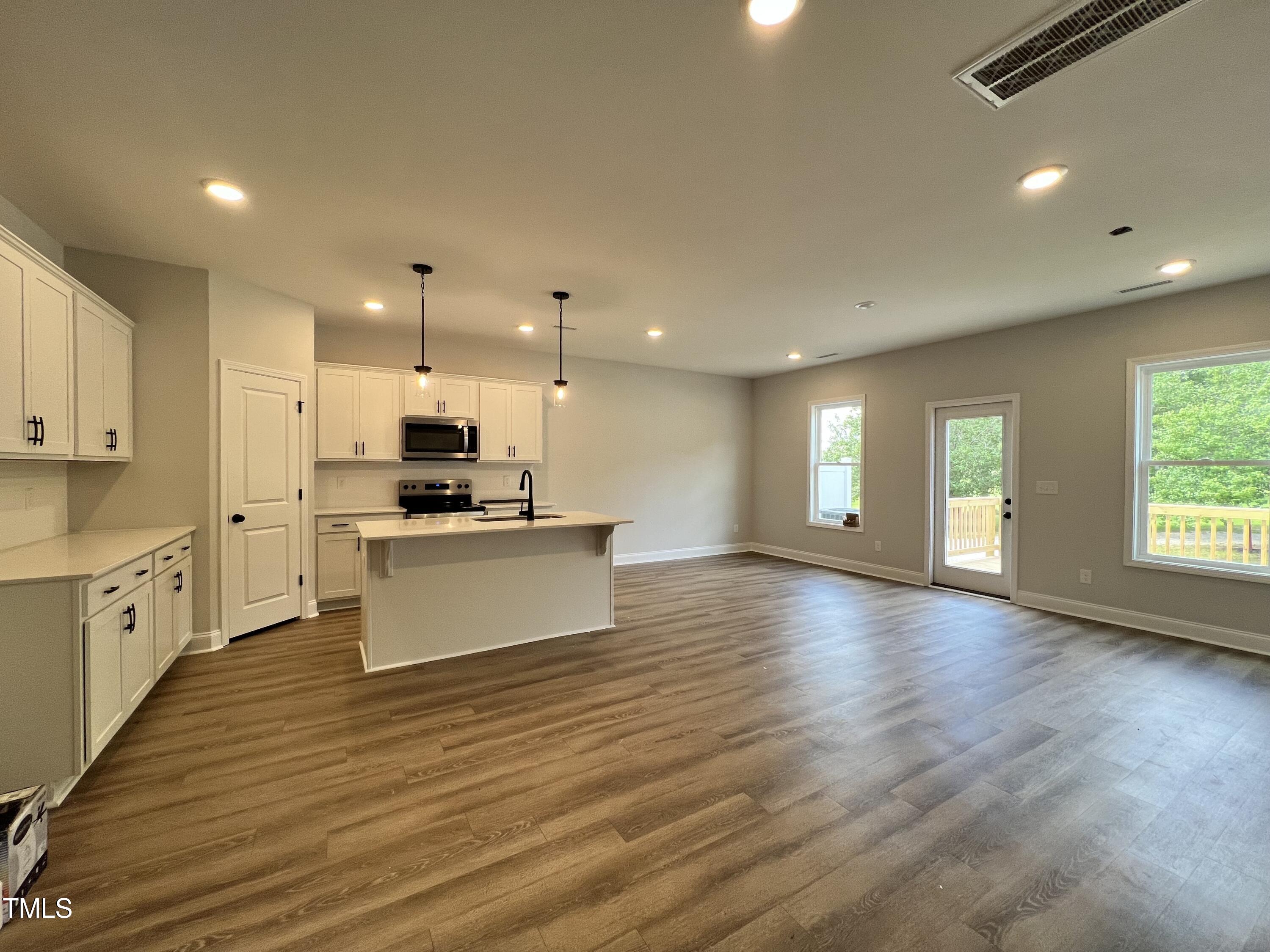 156 S Mistflower Street