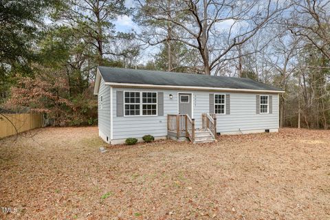 A home in Hope Mills