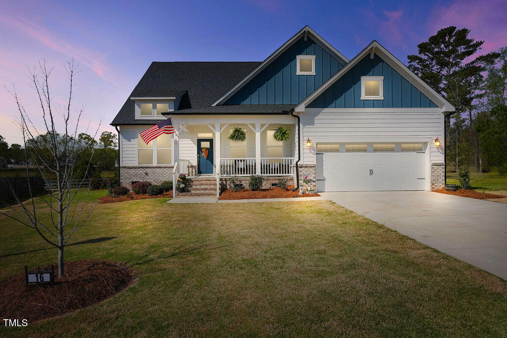 16 Blue Monarch Lane