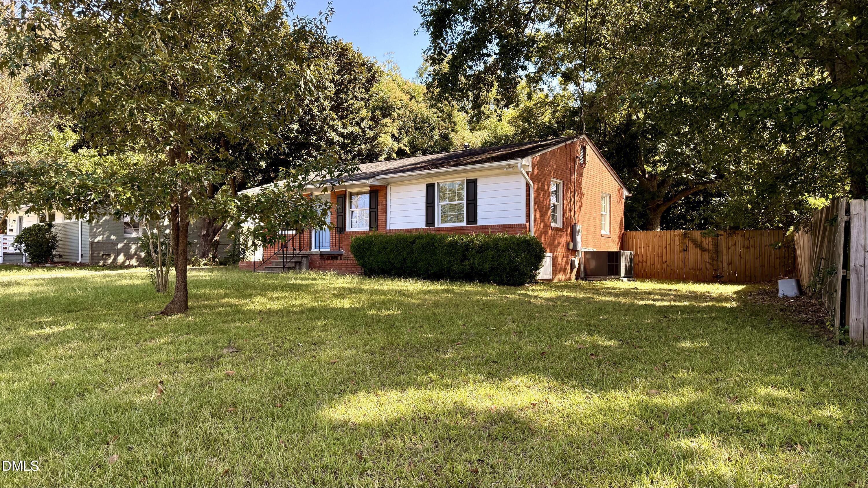 1206 Downing Road