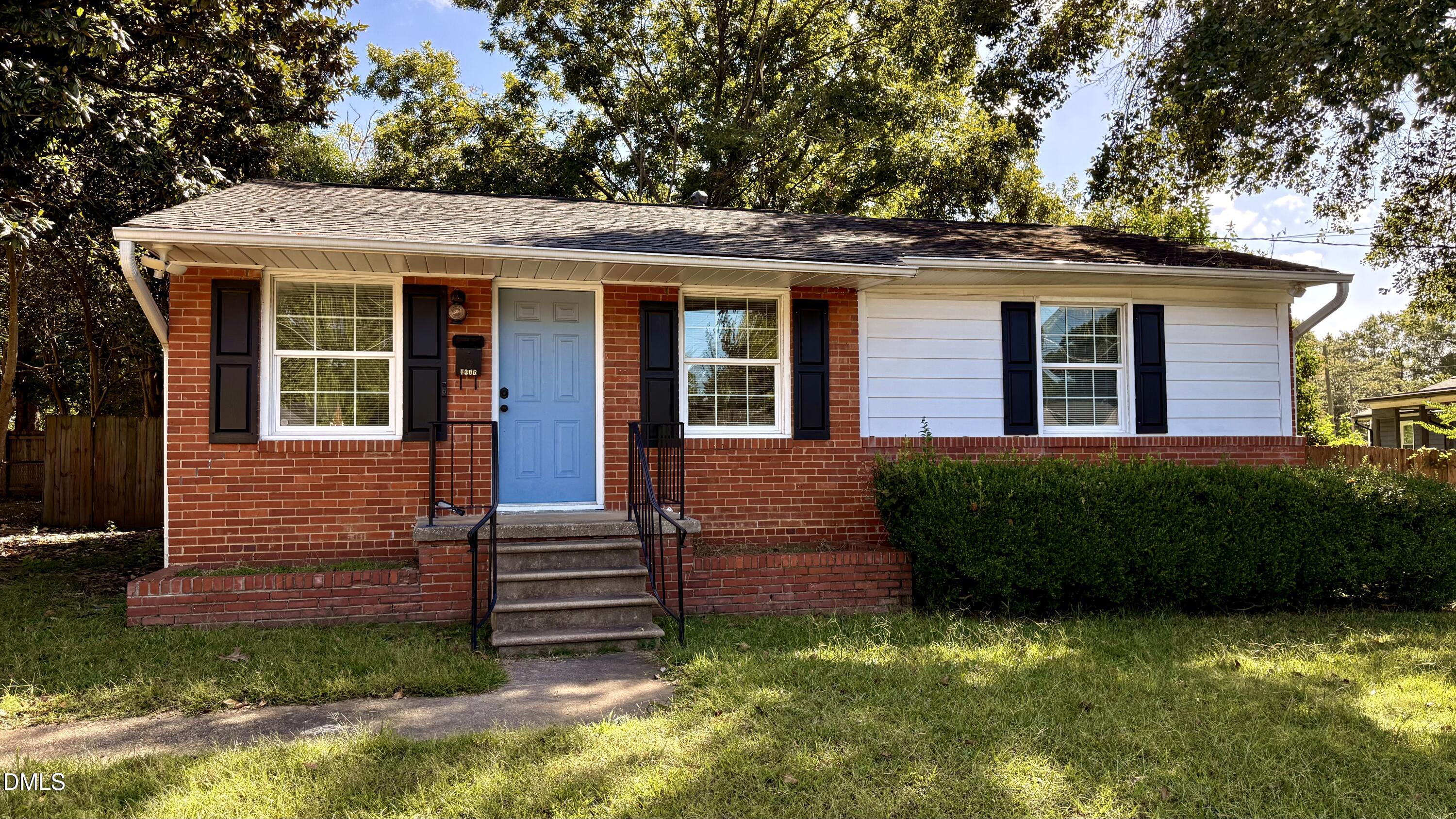 1206 Downing Road