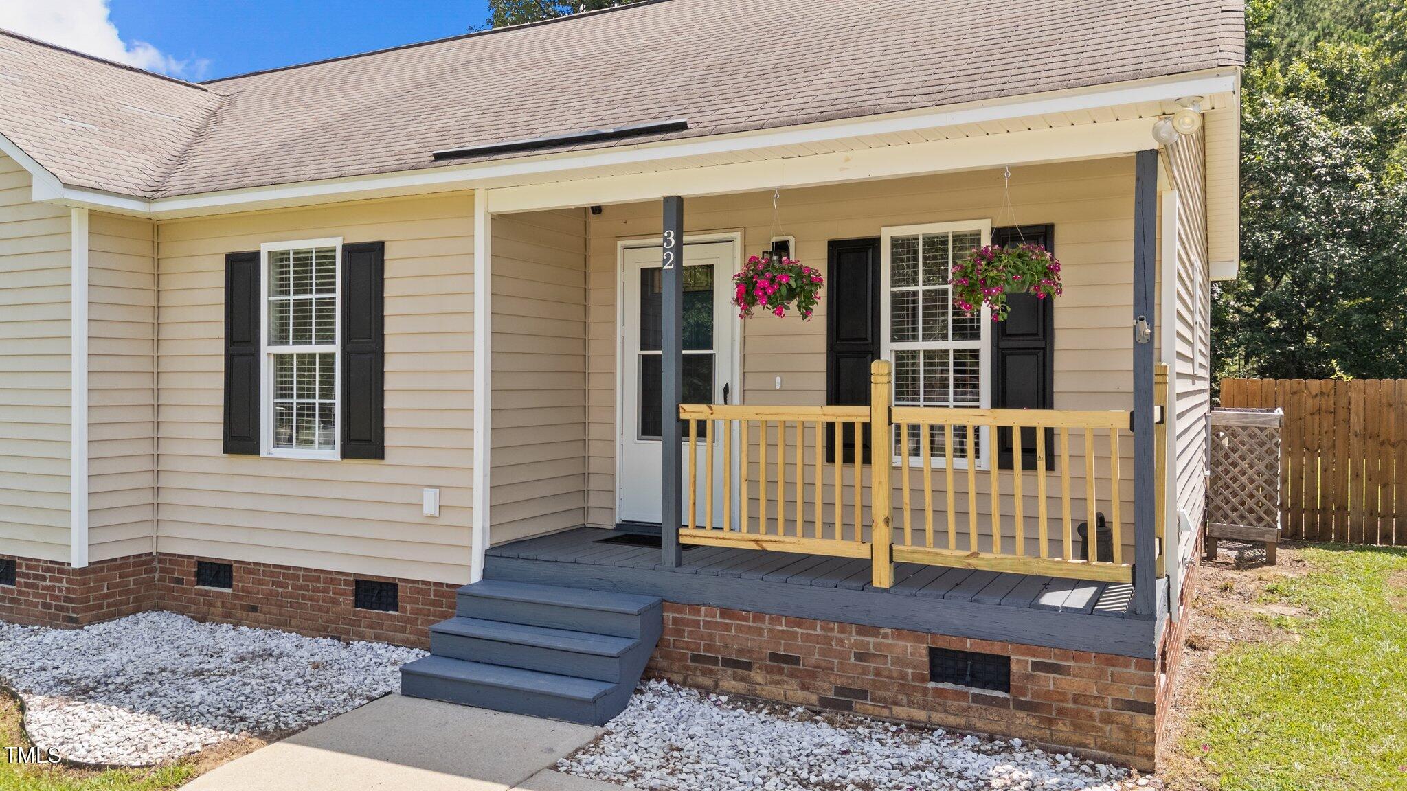32 N Dandelion Green Court