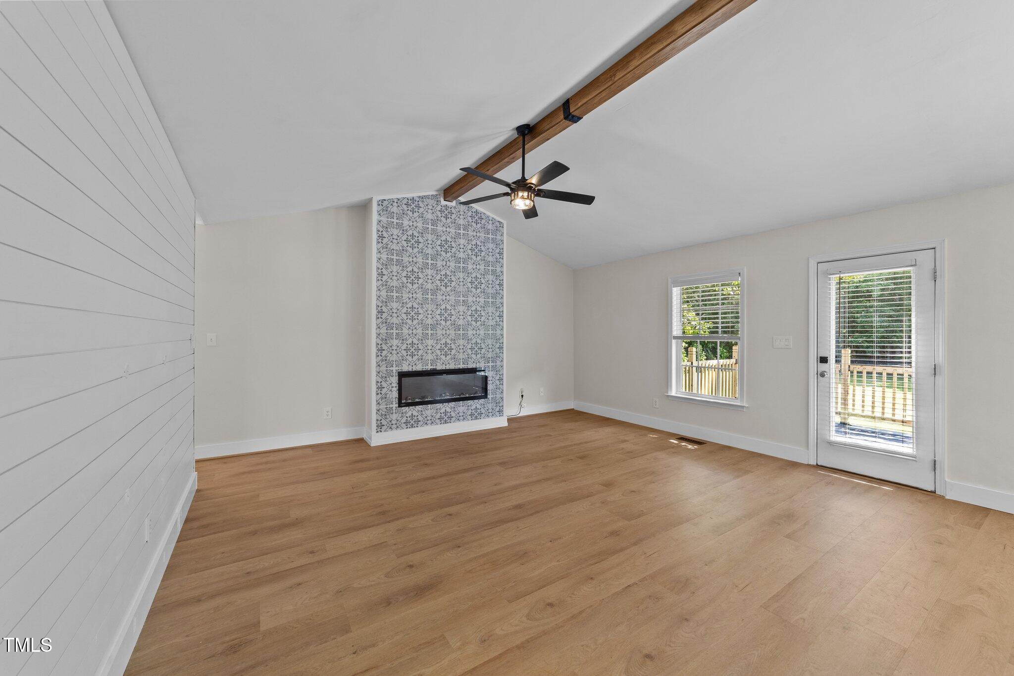 32 N Dandelion Green Court