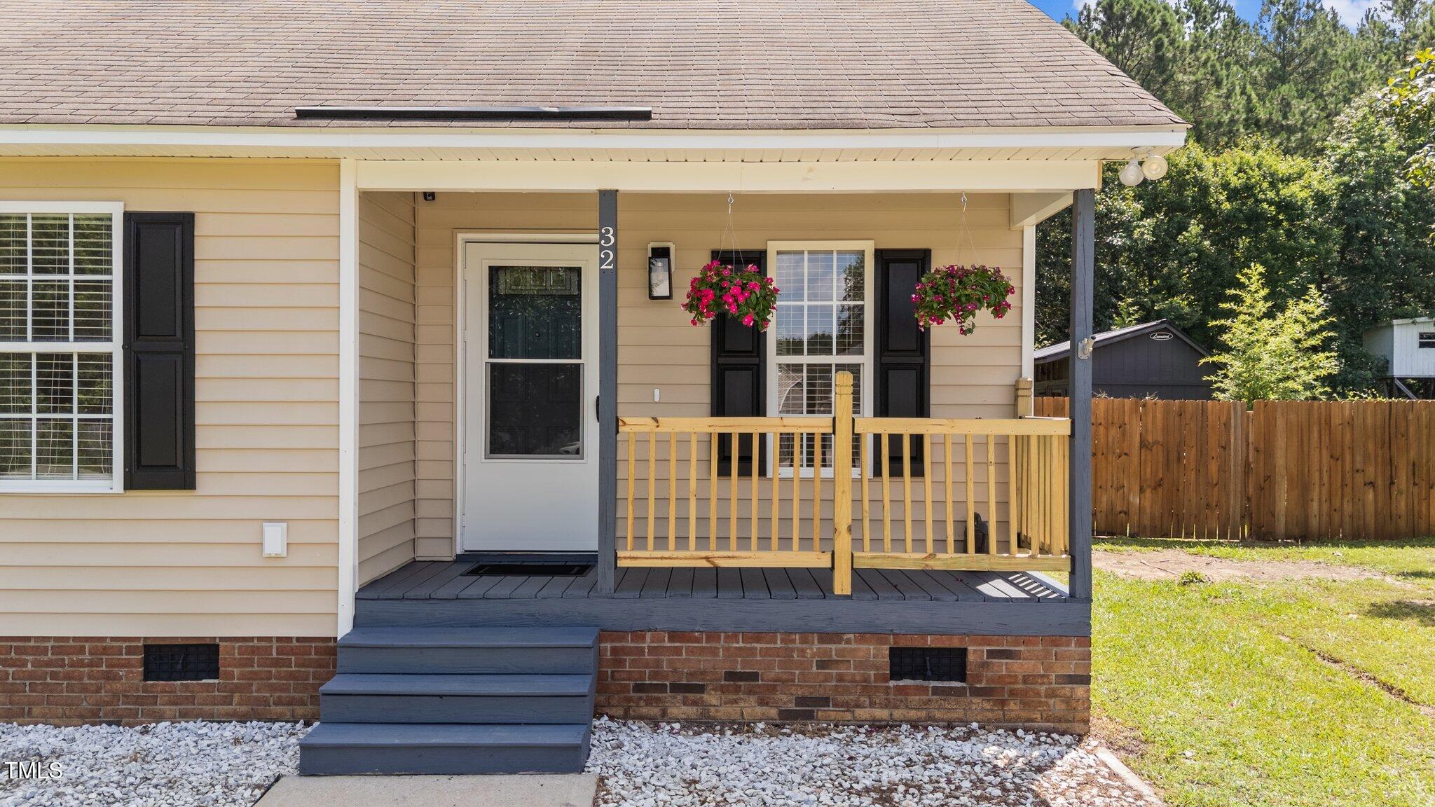 32 N Dandelion Green Court