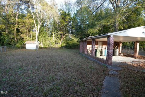 A home in Laurinburg