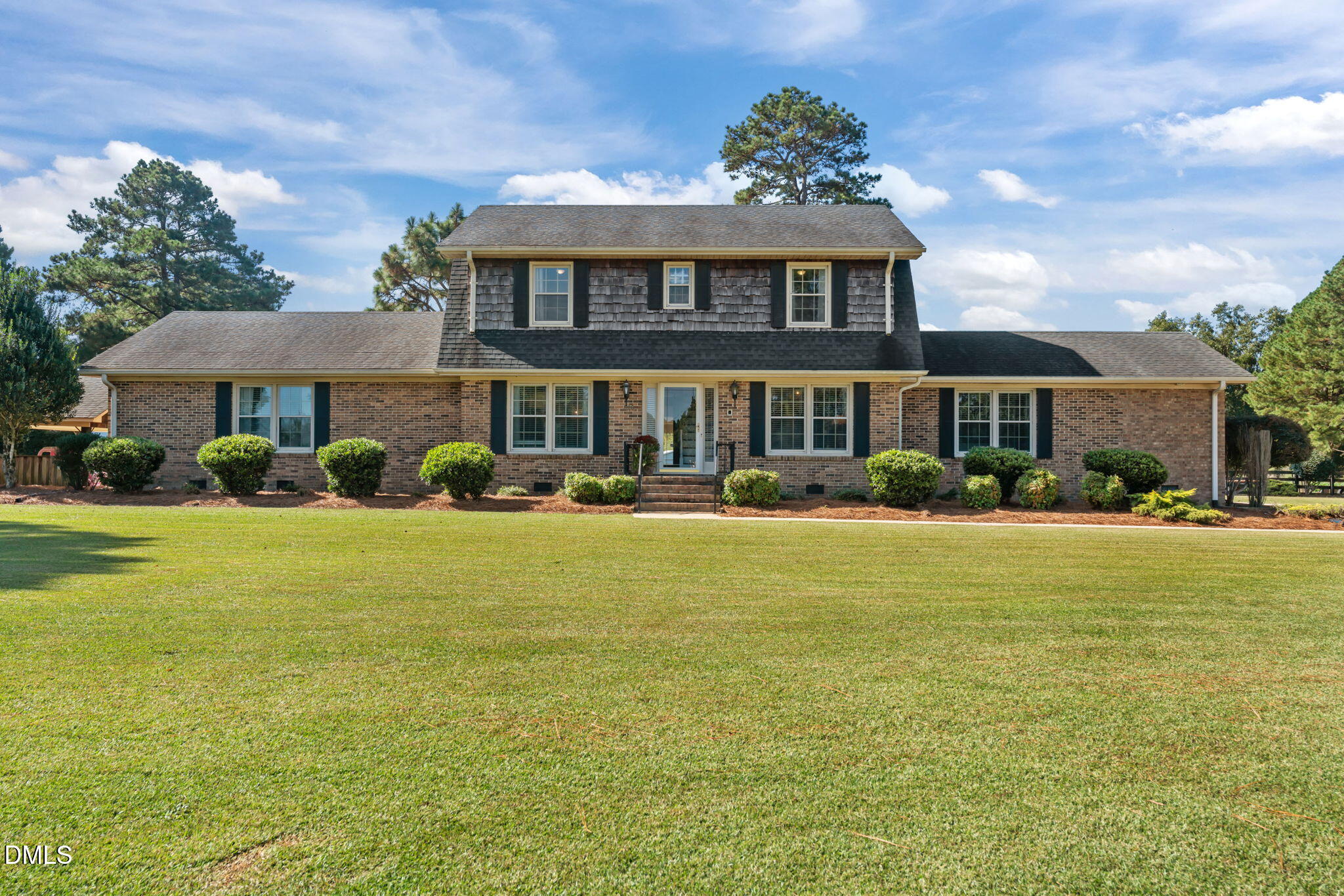 326 Country Way