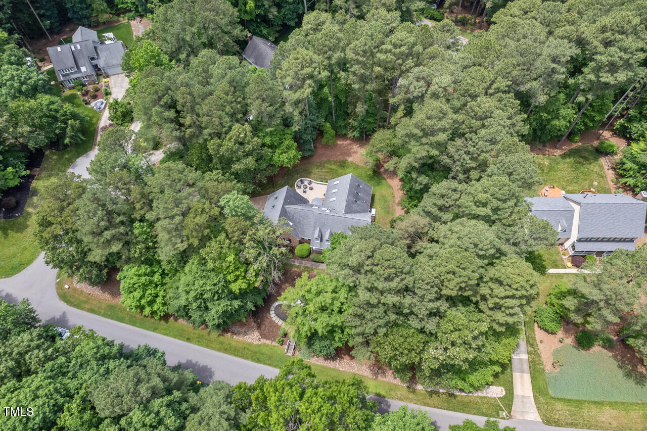 9900 Two Robins Court