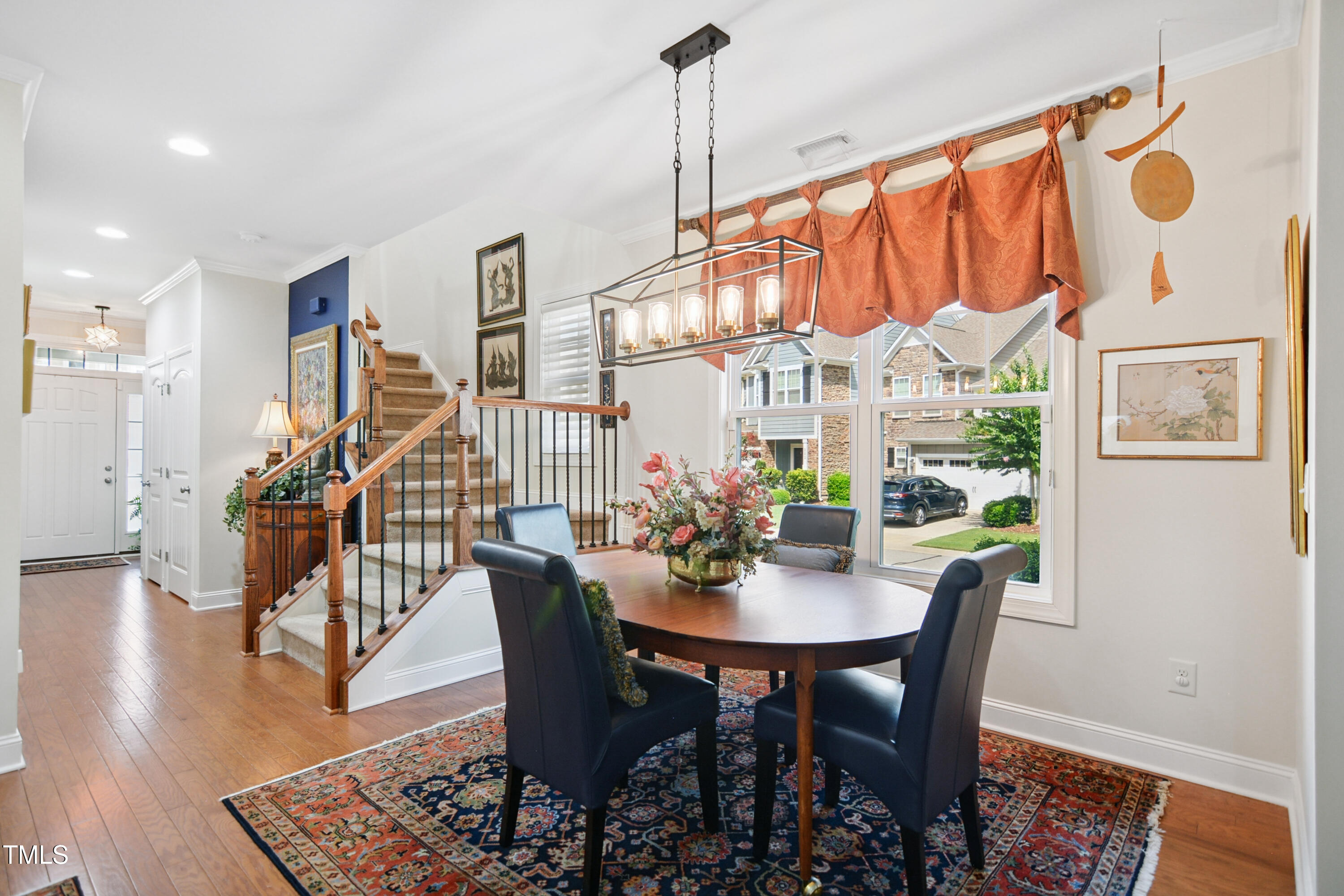 101 Hundred Oaks Lane