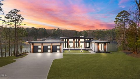 704 Russell Street Sanford NC 27330