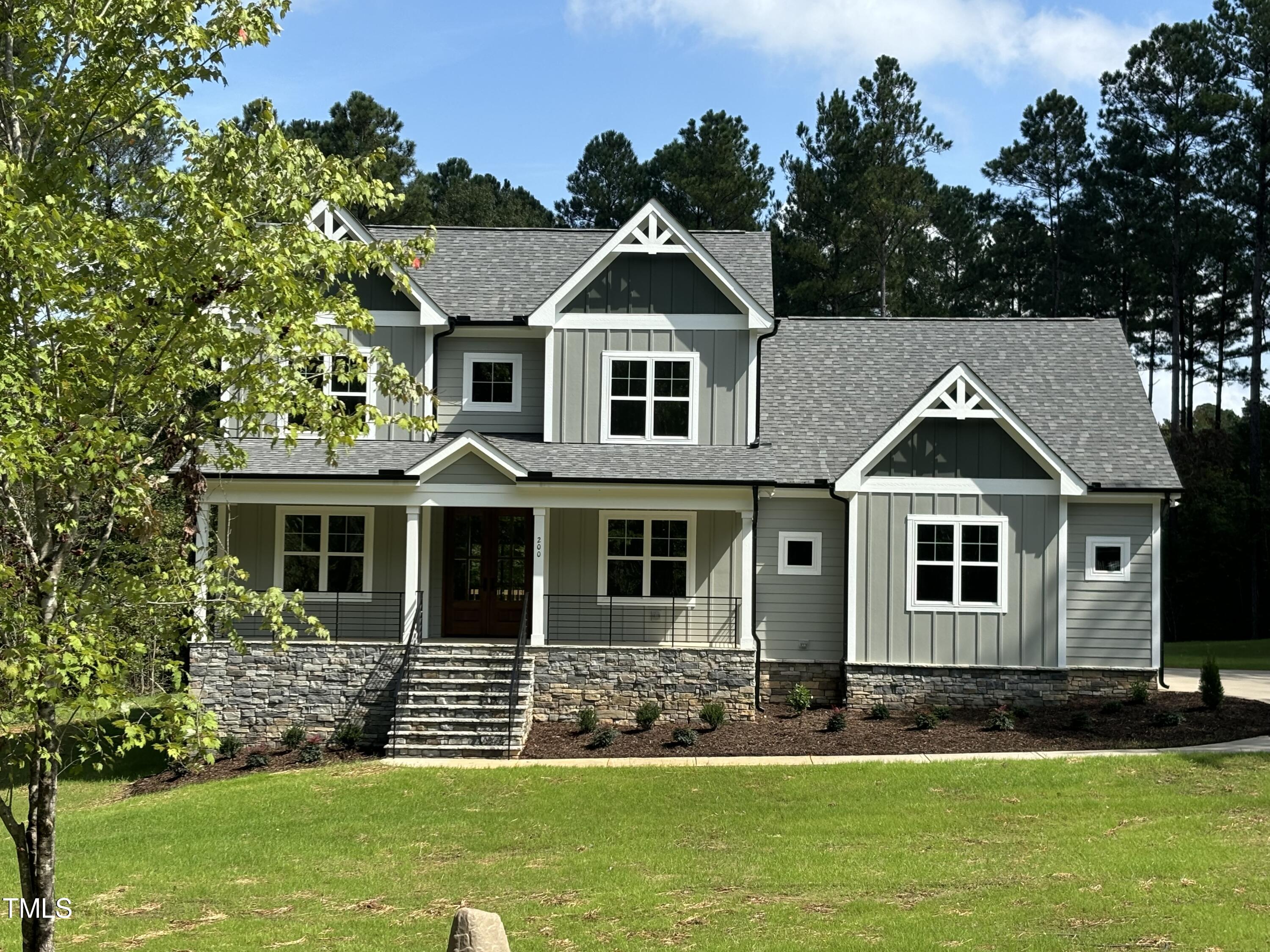 200 Whistlers Cove