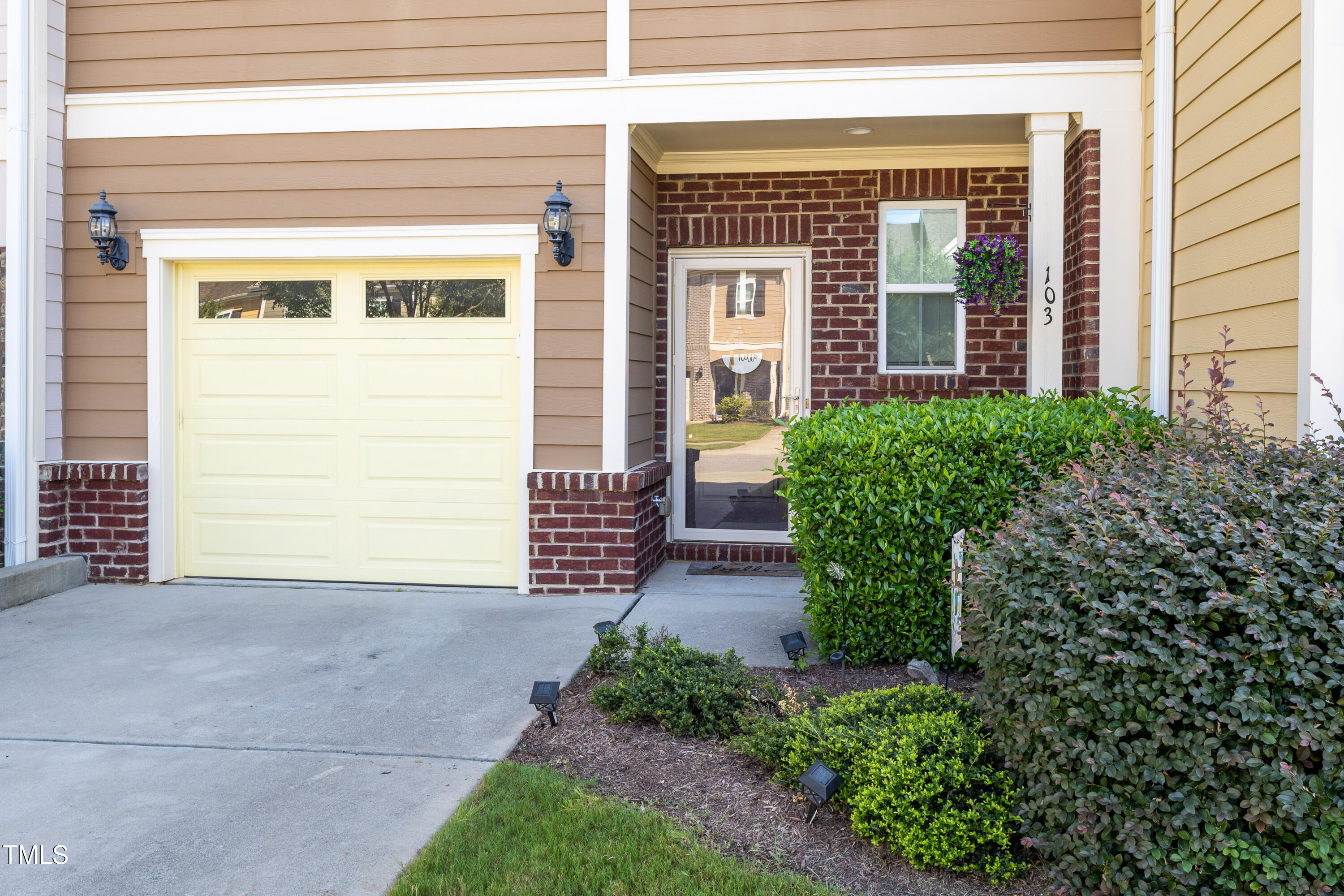 103 Pleasant Glen Lane