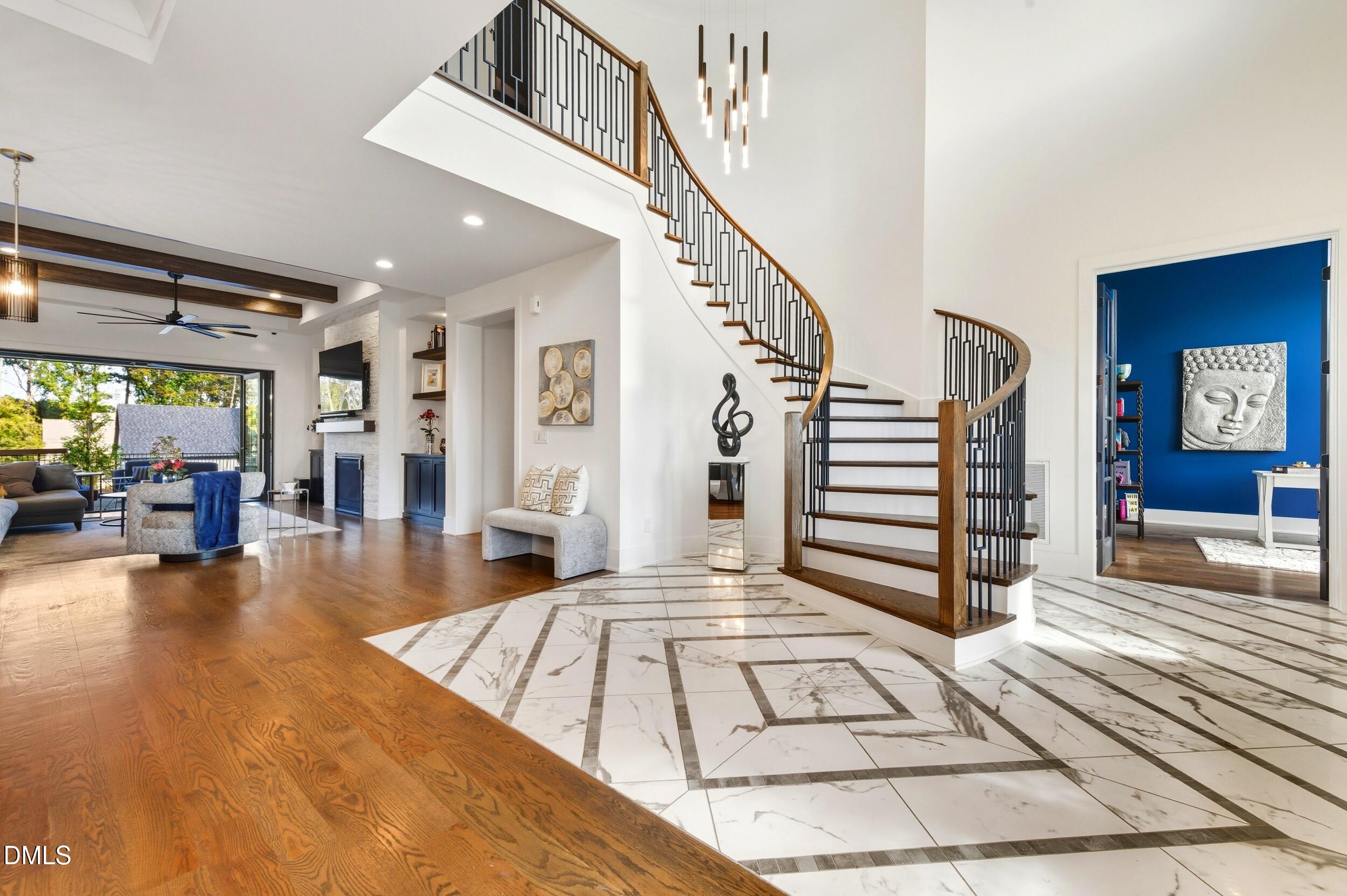 616 Dappled Pine Ave. Avenue