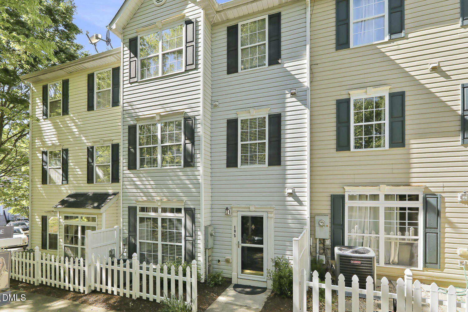 3821 Barrymore Street 105